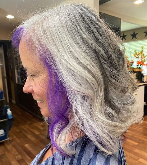 15 Best Natural Gray Hair With Purple Highlights – HairstyleCamp Purple Highlights Grey Hair, Gray Hair Purple Highlights, Light And Dark Purple Hair, Purple And Gray Hair, Lilac Hair Highlights, Gray Hair With Purple Highlights, Grey Hair With Purple Highlights, Hair Purple Highlights, Hair With Purple Highlights