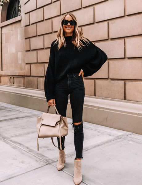 Fashion Jackson | Nashville Fashion Blogger | Fashion Blog Nashville | Nashville Blogger Long Black Turtleneck Outfit, 30 Year Old Date Night Outfit, Outfits With Pointed Toe Heels, Cold Brunch Outfit, Grunge Closet, La Winter, Black Fall Outfits, 2022 Outfits, Trendy Fall Fashion