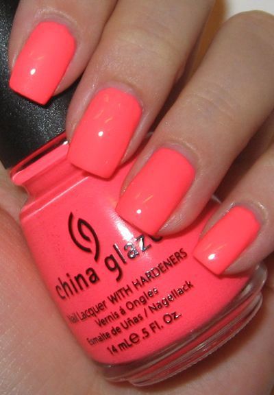 This is a really cute summer color that really pops. And its a China Glaze so its perfect. From T Vacation Nails Sparkle, Cruise Nails Caribbean Ideas, Hot Coral Nails, Coral Toes, Uñas Color Coral, Bright Coral Nails, Flip Flop Fantasy, Coral Nail Polish, Nail Laquer