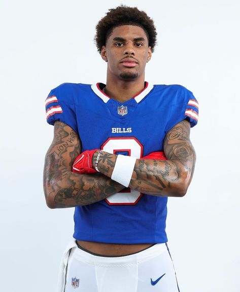 Keon Coleman, Nfl Bills, Black Men Tattoos, Guys Grooming, Ceedee Lamb, Fine Guys, Nfl Football 49ers, Sports Players, Football 49ers