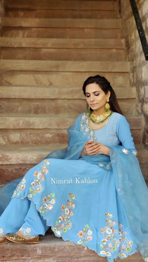 Heavy Suits, Designer Suits For Wedding, Asian Wedding Dress Pakistani, Collection Clothes, Bridal Suits, Punjabi Suits Designer Boutique, Suit Embroidery, Embroidery Suits Punjabi, Suits Punjabi