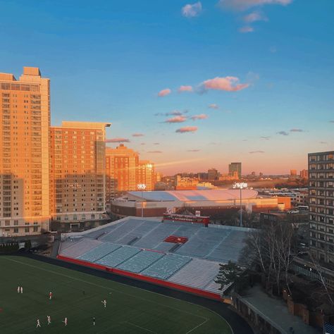 #hercampus #bostonuniversity #boston #sunset #photography Boston University Campus Aesthetic, Simmons University Boston, College In Boston Aesthetic, Boston University Campus, Suffolk University Boston, Living In Boston, Boston University, Post Grad, Her Campus