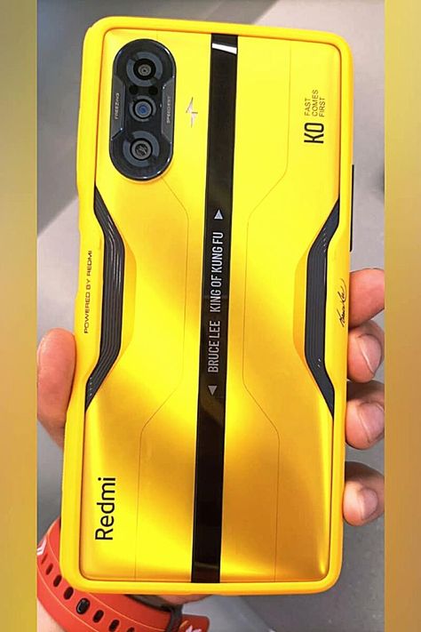 Redmi K40 Game Enhanced Bruce Lee Special Edition 🥋 Redmi K40 Gaming, K40 Gaming, Themes For Mobile, Gaming Phone, Anime Photo Profile Dark, Animated Wallpapers For Mobile, Cute Couple Outfits, Phone Games, Anime Cover Photo