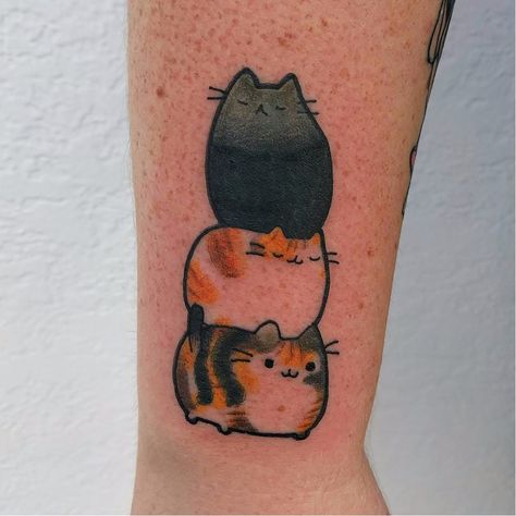 Fat Cat Tattoo, Kitten Tattoo, Tattoo Website, See Tattoo, Cute Cat Tattoo, Kawaii Tattoo, Cat Tattoo Designs, Fat Cat, Friend Tattoos