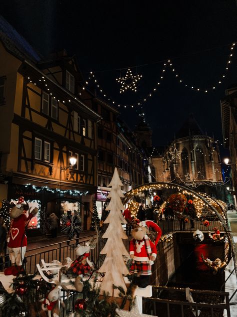 Dive into the ultimate Christmas experience in Colmar! Our guide unveils the enchanting markets, festive traditions, and cozy charm of this fairytale town during the holiday season. Plan your magical escape now! 🎅🏼🎄 #ColmarChristmas #FestiveGuide #TravelMagic Colmar Christmas Market, Fairytale Town, Christmas Destinations, Christmas Experiences, Alsace France, Seasonal Treats, Christmas Guide, Ultimate Christmas, Holiday Movie