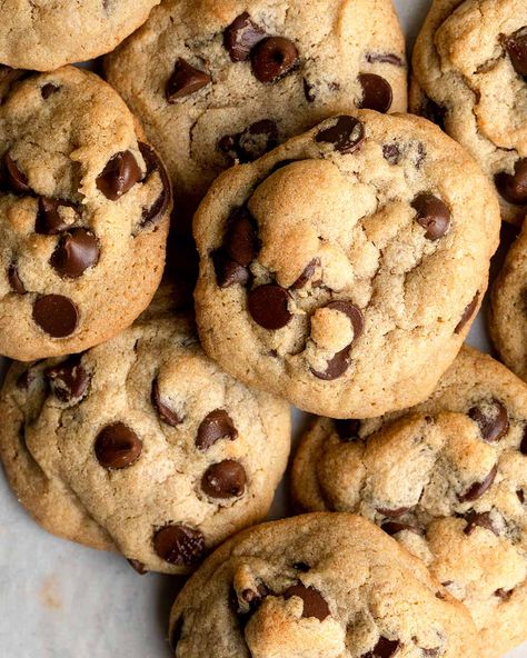 The Best Gluten Free Choc Chip Cookies, Choc Chip Cookies Aesthetic, Gluten Free Choc Chip Cookies, Soft Baked Chocolate Chip Cookies, Baked Chocolate Chip Cookies, Gf Cookies, Mac Salad, Gluten Free Chocolate Chip Cookies, Soft Chocolate Chip Cookies