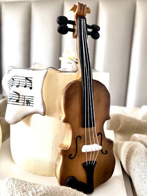 Violin Cake, Cake Women, Topper Fondant, Cute Birthday Cakes, Celebration Cakes, Birthday Theme, Birthday Cakes, Cake Ideas, Celebrity Weddings