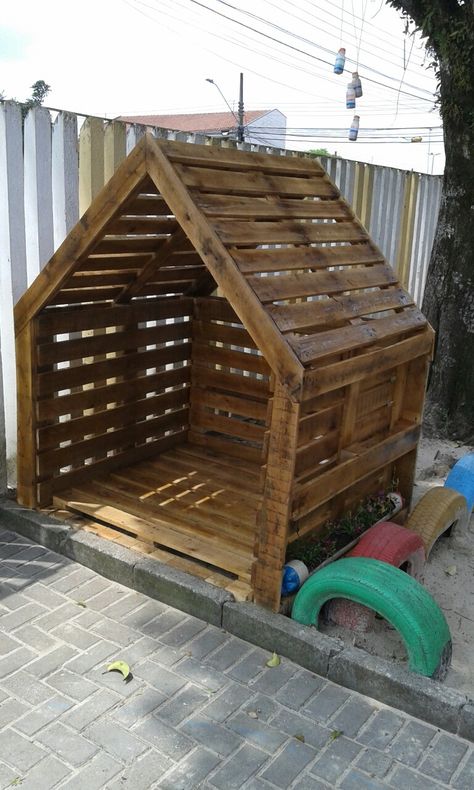 Outdoor Dog House Diy, Christmas Nativity Scene Diy, Outdoor Play Space, Backyard Chicken Coop Plans, Dog House Plans, Backyard Kids Play Area, Wendy House, Farm Plans, Tree House Kids