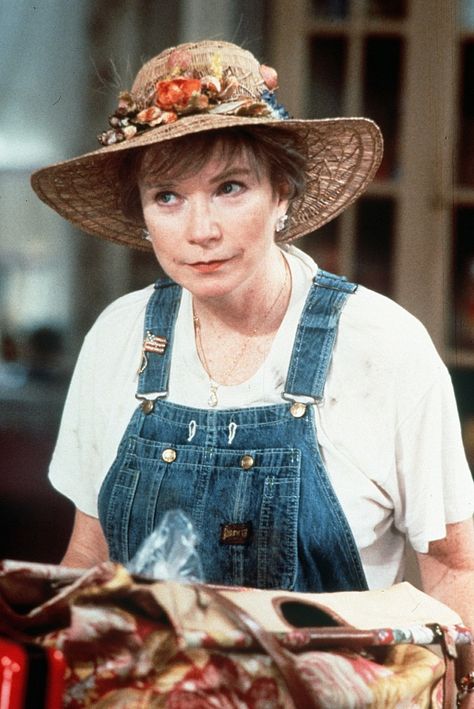 Shirley MacLaine (Ouiser) "Steel Magnolias" 1989 Steel Magnolias Quotes, Magnolia Movie, Steel Magnolias 1989, Ugly Clothes, Ugly Outfits, Steel Magnolias, Shirley Maclaine, Grow Vegetables, Southern Life