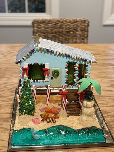 Ginger Bread Beach House, Coastal Gingerbread House, Beachy Gingerbread House, Gingerbread House Themes Ideas, Summer Gingerbread House, Beach Themed Gingerbread House, Beach House Gingerbread House, Beach Gingerbread House Ideas, Gingerbread House Ideas Creative