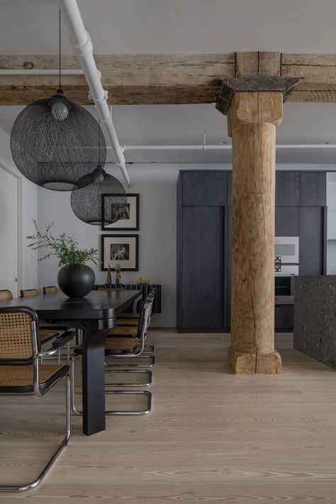 Worrell Yeung contrasts wood pillars and grey marble in Chelsea Loft New Yorker Loft, Wood Pillars, Small Sitting Areas, Manhattan Loft, Timber Ceiling, New York Architecture, New York Loft, Yellow Tile, Loft Interiors