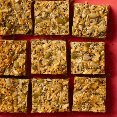 Super-Seed Snack Bars Liquid Lunch, Healthy Snack Bars, Trip Snacks, Pumpkin Sunflower, Muesli Bars, Cookies Bars, Tasty Snacks, Snacks Healthy, Snack Bars