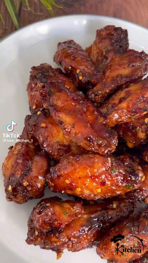 Chicken Tenderloin Recipes, Crispy Chicken Wings, Tasty Recipes Videos, Healthy Homemade Recipes, Health Dinner Recipes, Fair Food Recipes, Chicken Dishes Recipes, Chicken Wing Recipes, Wing Recipes