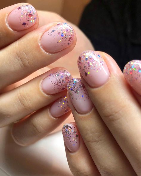 Confetti Nails Gel, Sprinkle Nails, Glitter Gel Nail Designs, Concert Nails, Pretty Fingers, Indoor Ideas, Confetti Nails, Hot Hands, Square Nail Designs