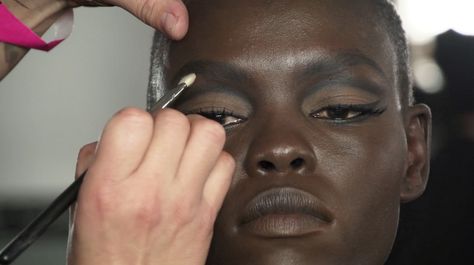 A Makeup Look Any Skin Tone Can Work! | Beautylish Mac Makeup Artist, Grace Bol, Mac Makeup, Cut Crease, Makeup Application, How To Apply Makeup, Brown Skin, Retro Look, Black Is Beautiful