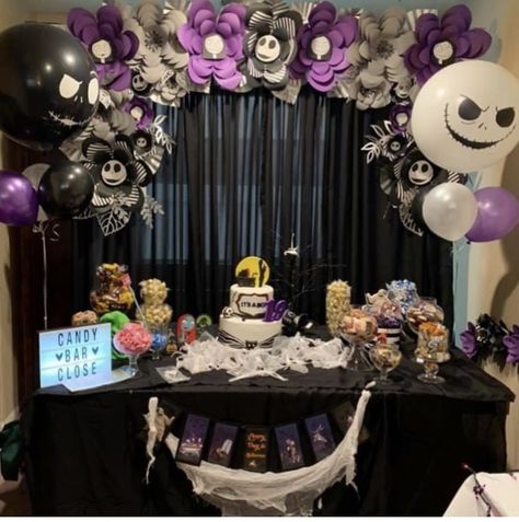 Dessert Table Nightmare Before Christmas Dessert Table, Christmas Candy Table Ideas, Christmas Candy Table, Candy Table Ideas, Desserts Table, Christmas Dessert Table, Nightmare Before Christmas Decorations, Christmas Comics, Christmas Baby Shower