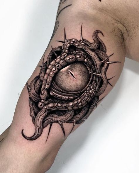 Reptile Eye Tattoo, Reptile Eye, Siren Tattoo, Bio Organic Tattoo, Feminine Skull Tattoos, Organic Tattoo, Feminine Tattoo Sleeves, Japan Tattoo Design, One Piece Tattoos