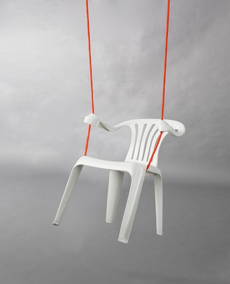 Plastic Garden Chairs, White Plastic Chairs, Art Chair, Lawn Chairs, Plastic Chair, Diy Chair, Garden Chairs, Unique Furniture, 인테리어 디자인