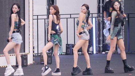 Aespa Waterbomb, Festival Outfits Ideas, Waterbomb Festival, Winter Ningning, Giselle Winter, Karina Giselle, Aespa Karina, Sm Entertainment, Kpop Groups