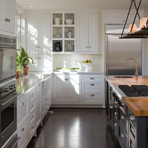 Herringbone Backsplash Kitchen, Small L Shaped Kitchens, Backsplash Herringbone, Island With Stove, Kitchen Island With Stove, Kitchen Layouts With Island, Shiplap Backsplash, Kitchen With Island, Farmhouse Backsplash