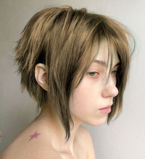 Elf Short Hair, Haircuts For Pin Straight Hair, Strange Hairstyles, Tomboyish Sidetails Haircut, Gender Neutral Haircuts, Androgynous Hair, Goth Hair, Hair Aesthetic, Alternative Hair