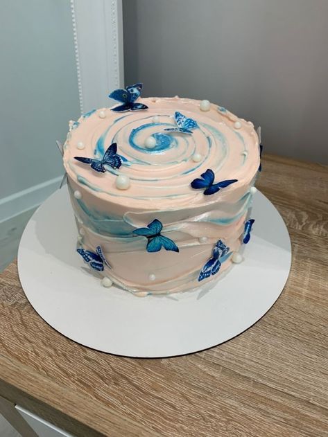 Butterfly Shaped Cake, Blue Birthday Cake, Cake Designs For Girl, 14th Birthday Cakes, 15th Birthday Cakes, Blue Birthday Cakes, 13 Birthday Cake, Sweet 16 Cakes, Decor Cake