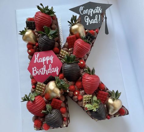 Strawberry Display, Strawberry Cake Pops, Alphabet Cake, Chocolate Covered Strawberries Bouquet, Letter Cake, Strawberry Gifts, Cookie Cakes, Cupcake Decoration, Adult Birthday Cakes