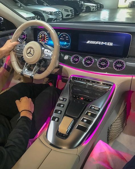 Lembretes:Hadassaoliveira025 #nãoficção # Não ficção # amreading # books # wattpad G Wagon Interior, Mercedes Interior, C 63 Amg, Bling Car Accessories, Luxury Boat, Dream Cars Mercedes, Automobile Engineering, Luxury Car Interior, Girly Car