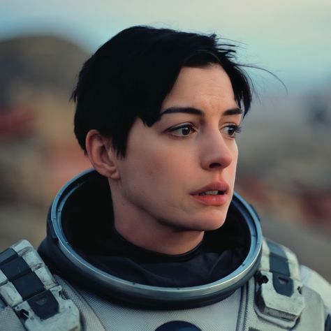 Dr Brand Interstellar, Interstellar Anne Hathaway, Anne Hathaway Interstellar, Interstellar Film, Interstellar 2014, The Professional Movie, Space Song, Arrival Movie, Interstellar Movie