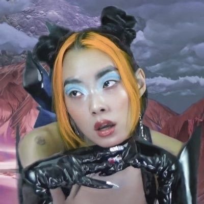 Rina Sawayama Icons, Rina Sawayama, Jolyne Kujo, Figure Me Out, Celebrity Style Icons, Western Artist, Celebrity Culture, Photography Inspo, Pretty Cool