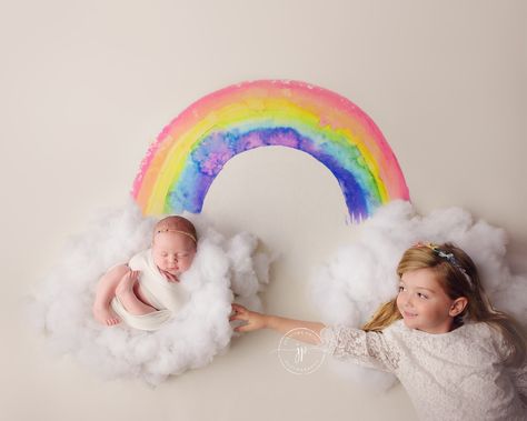 Rainbow Baby Photography, Sibling Photoshoot, Baby Newborn Photography, Rainbow Baby Announcement, Newborn Photography Boy, Newborn Studio, Newborn Baby Photoshoot, Baby Boy Photography, Foto Baby