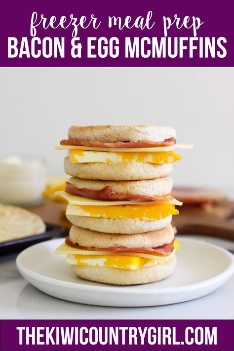 A step by step recipe for copycat homemade bacon and egg mcmuffins - breakfast muffins that can be made ahead and frozen, ready to pull out of the freezer for a fast and easy breakfast on the go! Perfect for meal prep, it only takes 40 minutes to make several of these delicious muffins! #easyrecipe #madefromscratch #baconandeggs #breakfastrecipe #mealprep Egg Breakfast Muffins, Bacon And Egg Breakfast, Vj Cooks, Delicious Muffins, Homemade Bacon, Bacon Eggs Breakfast, Egg Mcmuffin, Egg Muffins Breakfast, Freezer Meal Prep