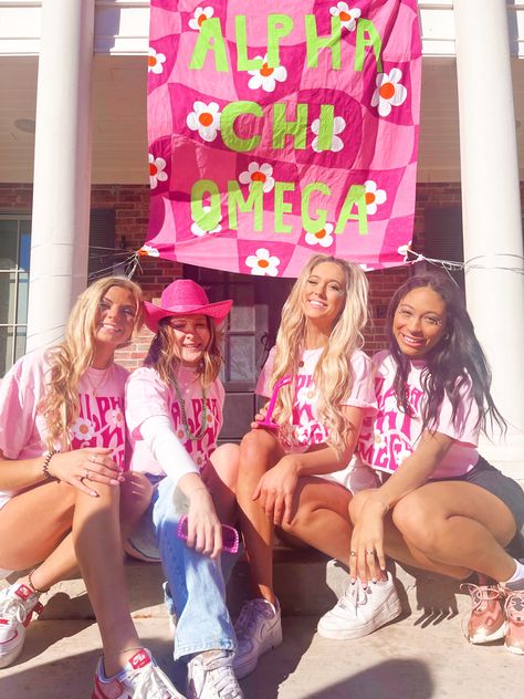 Alpha Chi Omega Aesthetic, Alpha Chi Omega Graphic, Axo Sorority, Alpha Chi Omega Bid Day, Forever Aesthetic, Chi Omega Bid Day, Rush Week, Texas Tech University, Banner Ideas