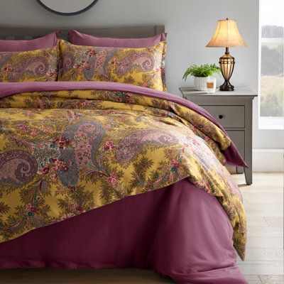 Sweety Pie, Paisley Bedding, Paisley Duvet, Bedroom Vibes, Spicy Mustard, Decorating House, Shelves Ideas, Pink Duvet, Super King Duvet Covers