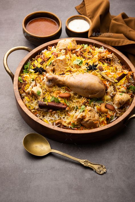 Biriyani Photography Aesthetic, Biriyani Aesthetics, Biryani Photography, Spicy Chicken Biryani, Royal Feast, Zany Malik, Biryani Rice, Middle East Food, Food Platter