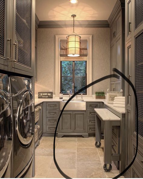 Gömda Rum, House Laundry Room, Laundry Room/mud Room, Pantry Laundry Room, Dream Laundry Room, Mudroom Laundry Room, Laundry Room Layouts, Laundry Room Renovation, Modern Laundry Rooms