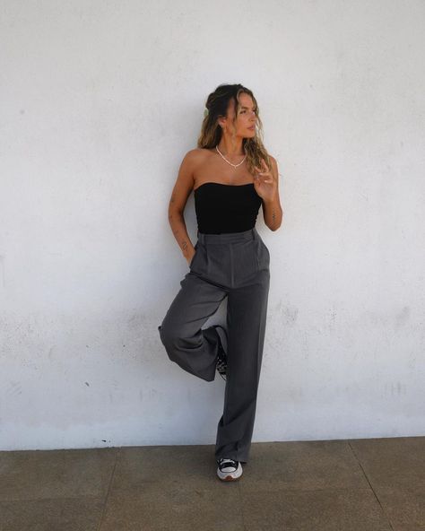 Dress Pants And Bodysuit, Converse Hike, 2024 Outfits, Grey Pants, Basic Outfits, Spring 2024, Mode Inspiration, Spring Summer Outfits, Fashion Inspo Outfits