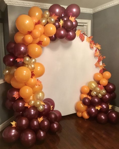 Fall Church Decorations, Harvest Birthday Party, Balloon Decorations Diy Tutorials, Pumpkin Theme Baby Shower, Thanksgiving Party Decor, Balloon Tower, Fall Party Themes, Pumpkin First Birthday, 21st Birthday Decorations