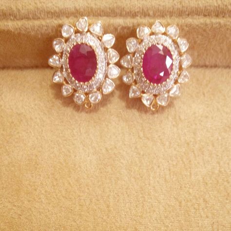 Bell Hands, Kalamkari Tops, Antique Gold Earrings, Ruby Earrings Studs, Gold Earrings Models, Diamond Earrings Design, Gold Jewelry Simple Necklace, Pearl Necklace Designs, Diamond Necklace Designs