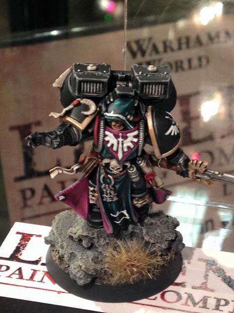 Dark Angels Librarian with jump pack Dark Angels Librarian, Dark Angels 40k, Jump Pack, Dark Angels, 40k Miniatures, Space Marines, Dark Angel, Space Marine, Librarian