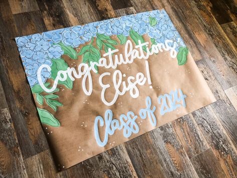 Graduation Flower Banners🫶🏼💐💙 Kraft Paper Banner, Banner Painting, Grad Party Banner, Senior 25, College Banner, Painted Banner, Senior Banner, Cute Banner, Welcome Home Banners