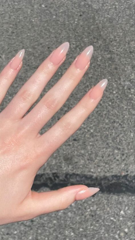 Real Looking Acrylic Nails, Natural Looking Almond Nails, Jelly Almond Nails, Jelly Nude Nails, Nude Jelly Nails, Almond Jelly Nails, Nude Nails Almond, Almond Nude Nails, Makeup Aesthetic Natural