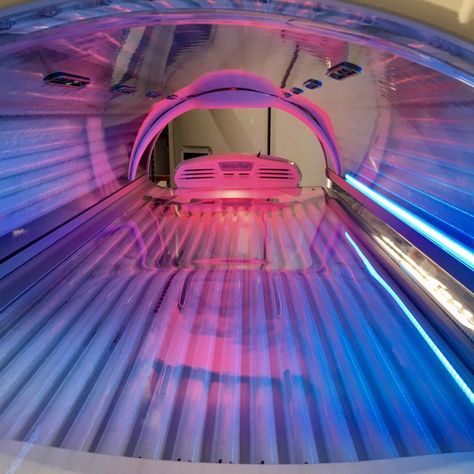 Sunbed Aesthetic, Sunbed Tanning Tips, Sunbed Tanning, Tan Summer, Tanning Tips, Tanning Salon, Summer Sunshine, Summer Glow, Sun Tan