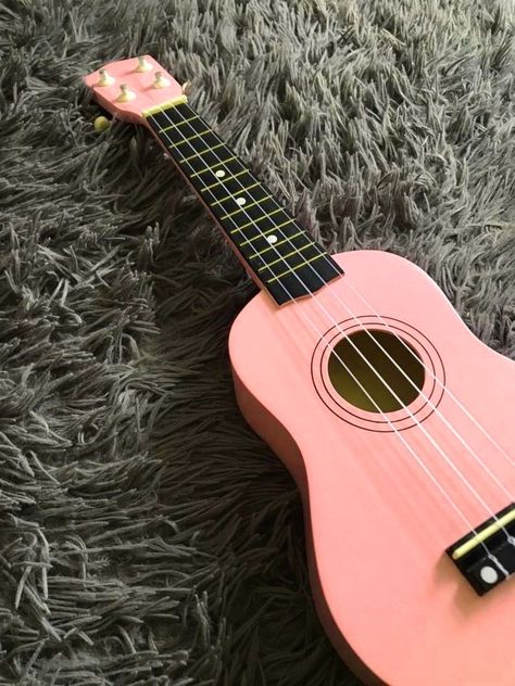 Pink Ukulele, Photography Artistique, Ukulele Art, Pink Guitar, Pink Music, Ukulele Music, Video Game Room Design, Aesthetic Light, Music Ideas