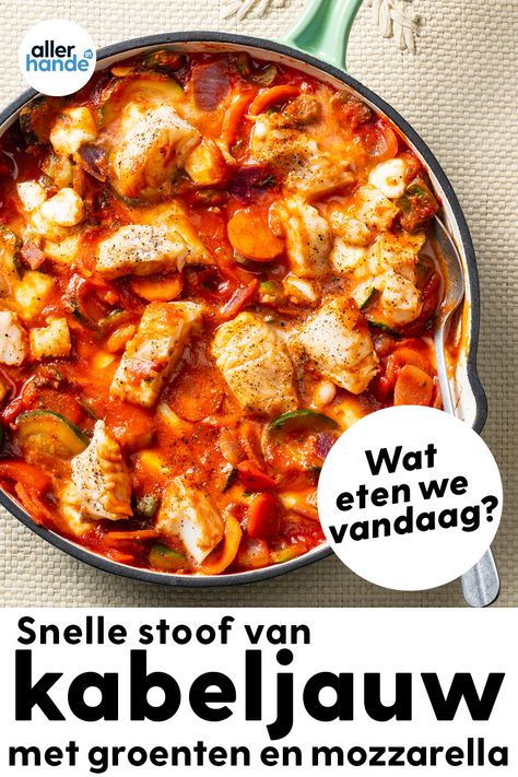 Wat eten we vandaag? Een makkelijk stoofpotje met kabeljauw! Pluspunt: dit recept maak je met maar 5 ingrediënten en staat binnen 15 minuten op tafel. Ga naar AH.nl/Allerhande voor meer makkelijke recepten. #allerhande #makkelijkerecepten #makkelijkrecept #kabeljauw #mozzarella #stoofrecept #5ingredienten #watetenwevandaag #wewv Camping Meals, Home Chef, You Can, Fish And Seafood, Other Recipes, Food For Thought, Healthy Drinks, Family Meals, Food Inspiration