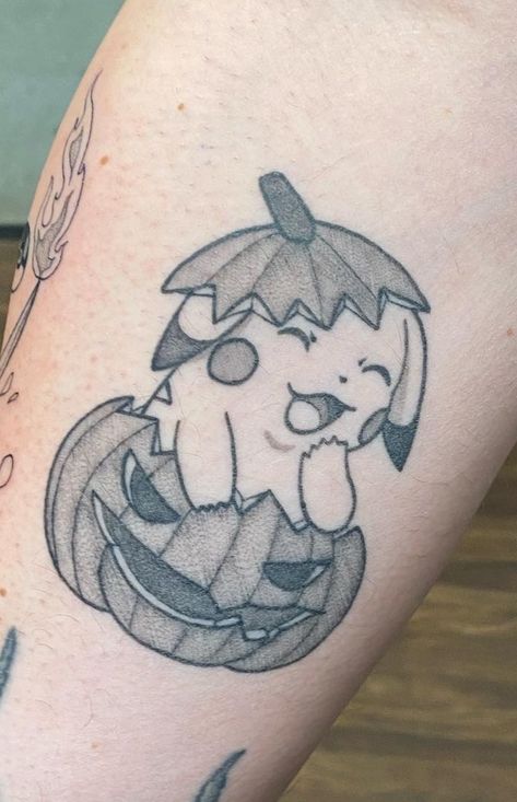 Pokemon Tattoo Ideas Black And White, Pokemon Black And White Tattoo, Greyscale Tattoo, Pikachu Tattoo, Pumpkin Tattoo, Mama Tried, Pokémon Black And White, Pokemon Tattoo, Black Pokemon