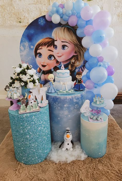 Candy Bar Frozen, Frozen Birthday Decorations, Olaf Birthday, Elsa Birthday Party, 2nd Birthday Party For Girl, Frozen Birthday Theme, Candy Bar Party, Frozen Themed Birthday Party, Rainbow Birthday Cake