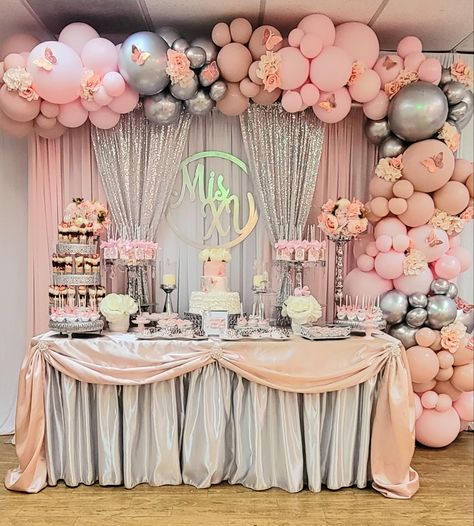 Table Set Up Quinceanera, Desert Table For Quinceañera, Pink Gold Silver Birthday Party, Quincenera Cake Table Ideas, Blush And Silver Quinceanera Decorations, Cake Table Decorations Quinceanera, Quinceanera Main Table Ideas With Balloons, Light Pink Quinceanera Theme Outside, Quince Cake Table Decorations