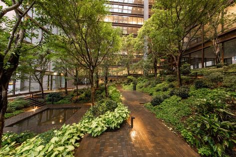 Atrium Garden, Brick Pathway, Ford Foundation, Urban Forest, Rectangular Pool, Desain Lanskap, Landscape Architecture Design, Garden Pathway, Interior Garden