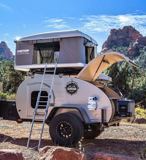 . Diy Camper Trailer Designs, Camping Jeep, Tiny Camper Trailer, Off Road Teardrop, Teardrop Camper Plans, Auto Jeep, Teardrop Caravan, Camper Diy, Teardrop Camper Trailer